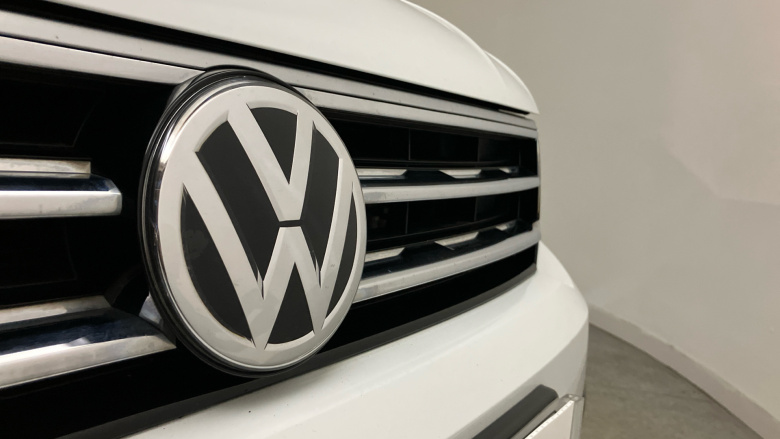 Volkswagen Tiguan 2.0 TDi 150 4Motion R-Line 5dr DSG Diesel Estate